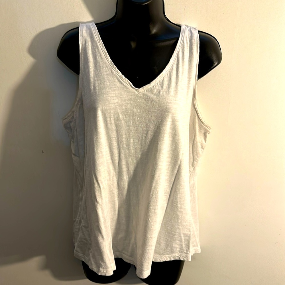Loft Large lightweight white cotton tank w cris-cross back
